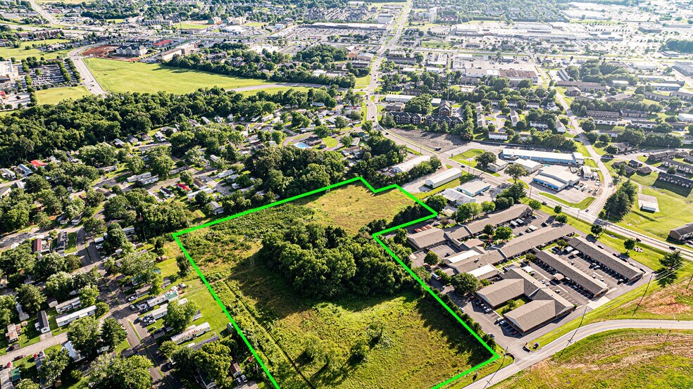 507 Middle Bridge Rd W, Bowling Green, KY à vendre - Photo du bâtiment - Image 1 de 7