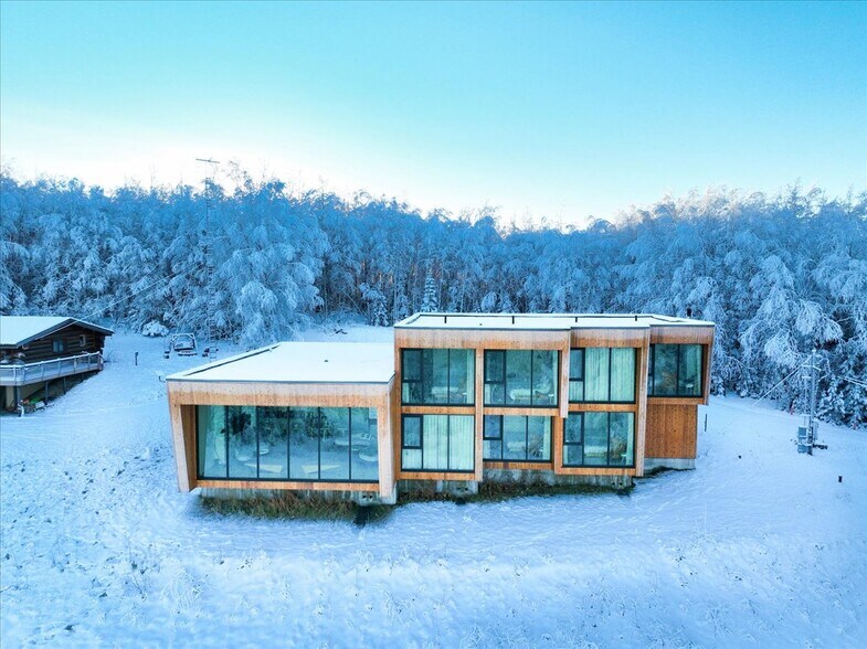 1110 John Kalinas Rd, Fairbanks, AK à vendre - Photo du bâtiment - Image 3 de 43