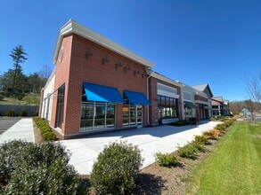 21 Ensign Dr, Avon, CT for lease Building Photo- Image 1 of 3