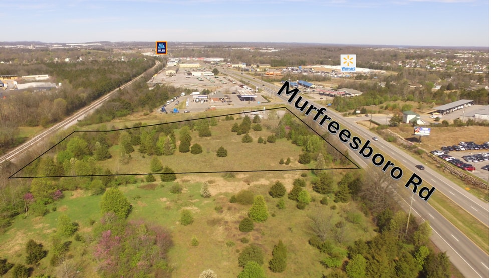 5570 Murfreesboro Rd, La Vergne, TN à vendre - Photo du bâtiment - Image 1 de 5