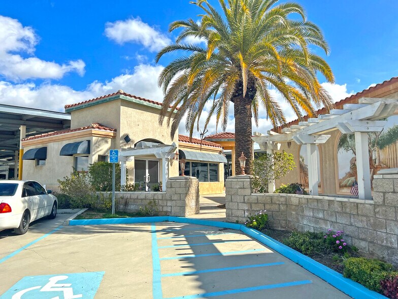 30630 Highway 74, Homeland, CA à louer - Photo du bâtiment - Image 2 de 7