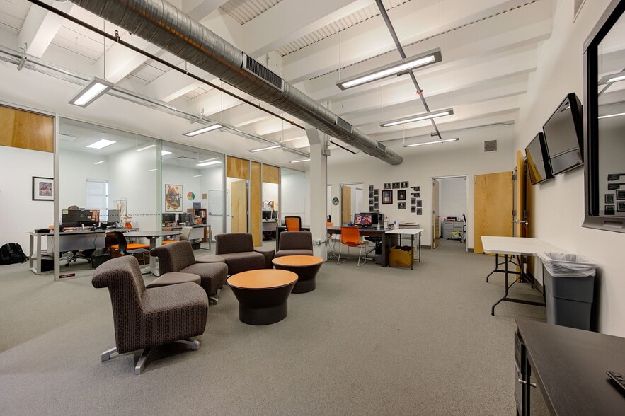 726 W Sheridan Ave, Oklahoma City, OK for lease - Interior Photo - Image 1 of 49