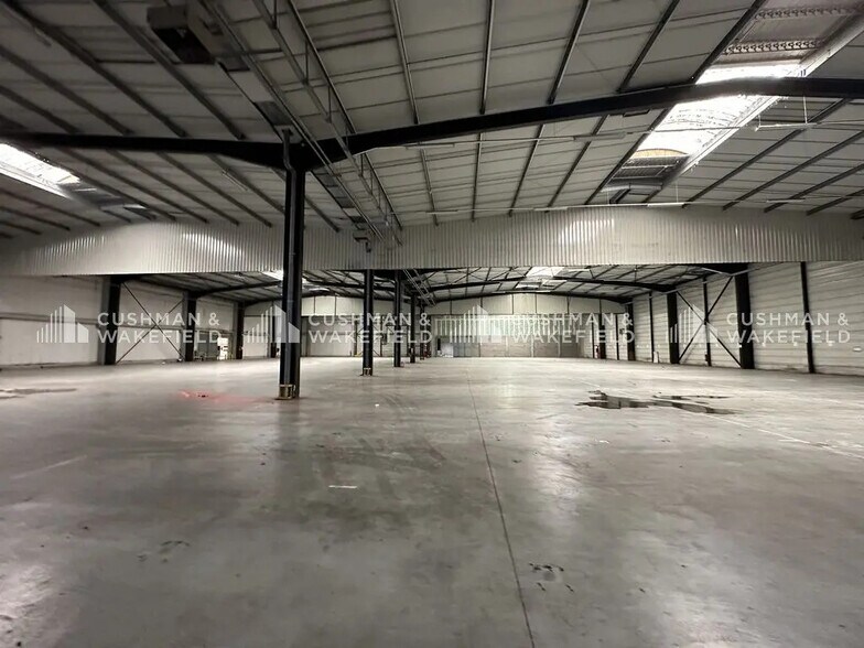 Industriel dans GEISPOLSHEIM à louer - Photo du bâtiment - Image 2 de 10