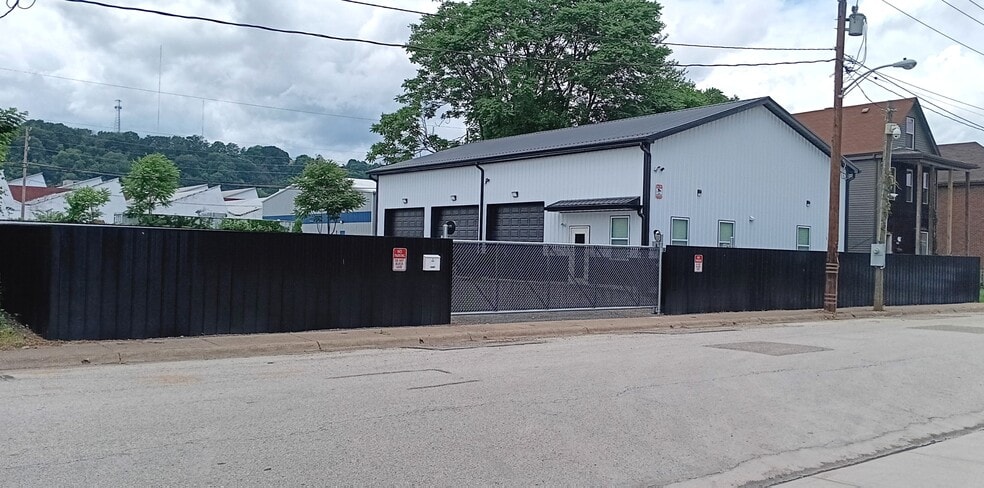 1339 4th Ave, New Kensington, PA for sale - Building Photo - Image 3 of 27