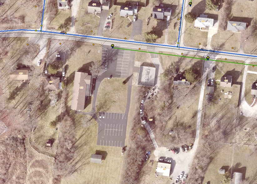 475 Clough Pike, Cincinnati, OH à vendre - Photo du bâtiment - Image 2 de 2