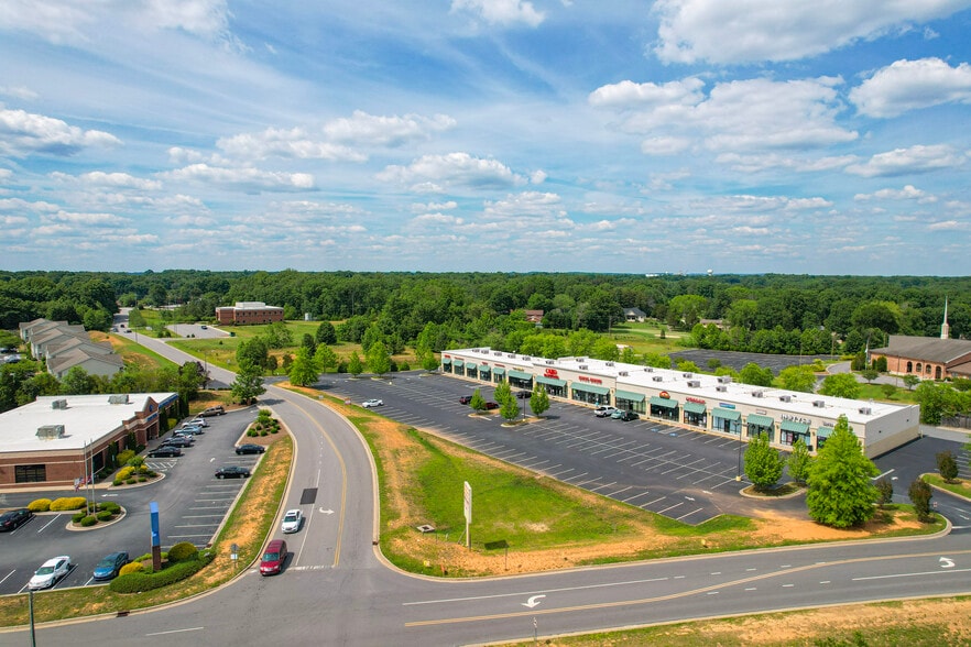 660 S Pierce St, Eden, NC for lease - Building Photo - Image 3 of 4