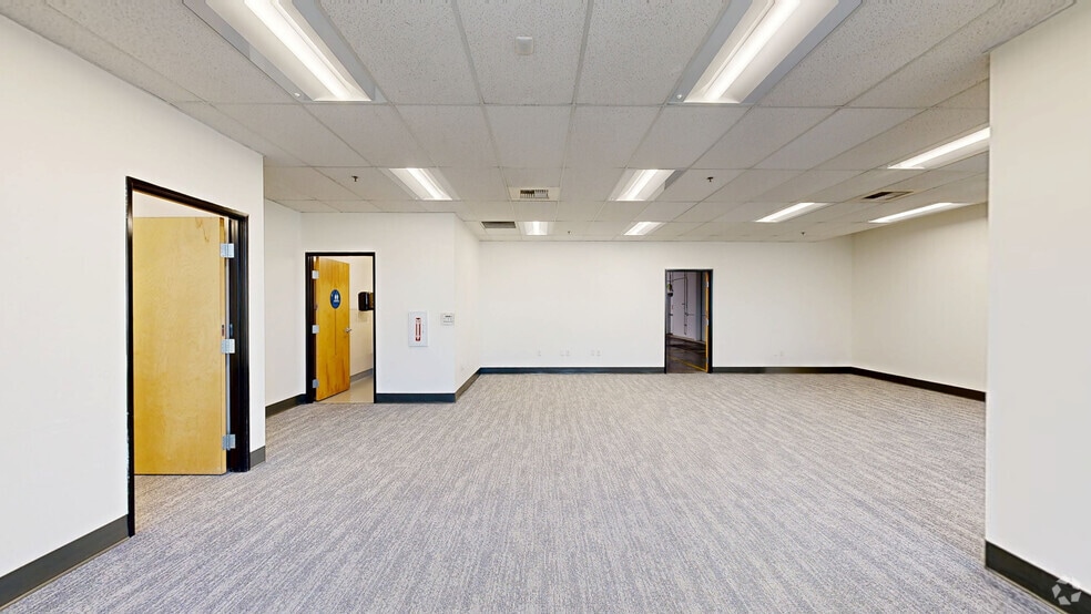11960 S Harlan Rd, Lathrop, CA à louer - Numérisation 3D de Matterport - Image 3 de 12