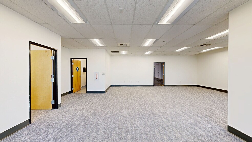 11960 S Harlan Rd, Lathrop, CA à louer - Numérisation 3D de Matterport - Image 3 de 12