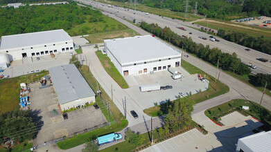 1401 N Sam Houston Pky W, Houston, TX for lease Building Photo- Image 2 of 8