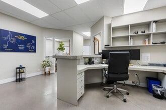 48945 Yale Rd, Chilliwack, BC à louer Photo intérieure- Image 2 de 20