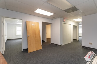 67 Federal Rd, Brookfield, CT for lease Interior Photo- Image 2 of 6