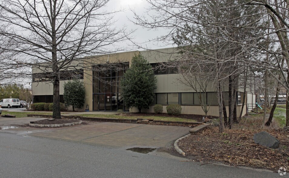 29 Edison Ave, Oakland, NJ à louer - Photo du bâtiment - Image 3 de 28