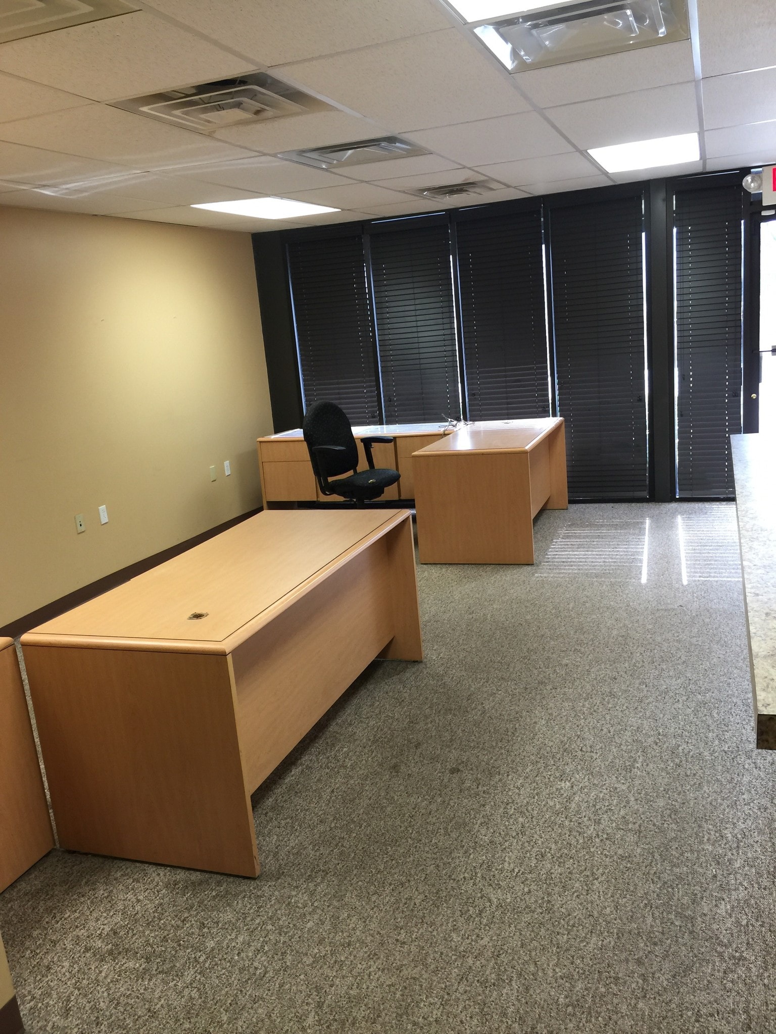 4200 1st Ave, Nitro, WV à vendre Photo intérieure- Image 1 de 3