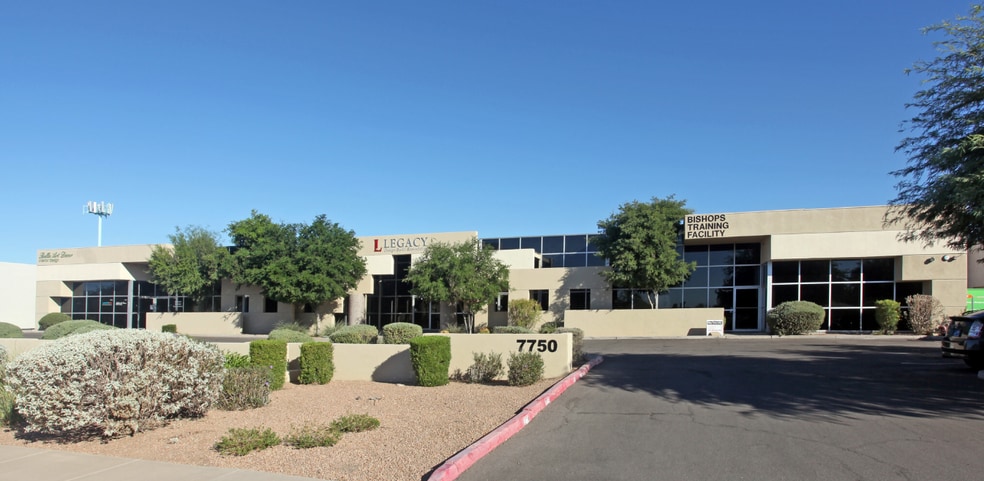 7750 E Gelding Dr, Scottsdale, AZ for lease - Building Photo - Image 2 of 15