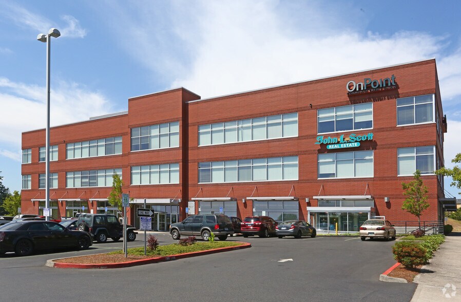 1700 NW Civic Dr, Gresham, OR for lease - Building Photo - Image 1 of 3