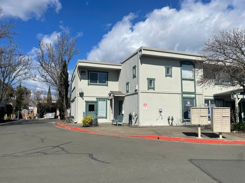 3715 Santa Rosa Ave, Santa Rosa, CA for lease - Building Photo - Image 2 of 24