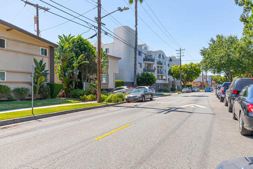 1814 Grismer Ave, Burbank, CA à vendre - Photo du bâtiment - Image 3 de 37