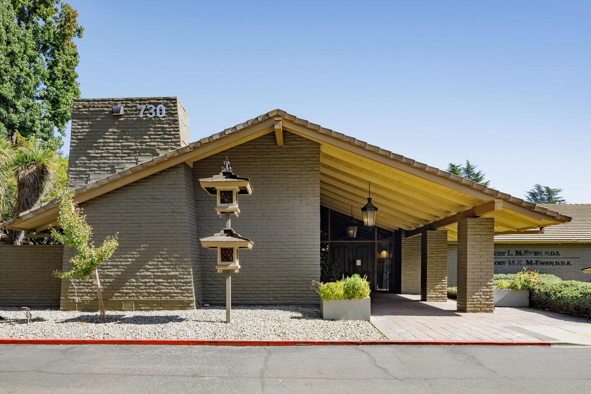 730 Howe Ave, Sacramento, CA for lease Building Photo- Image 1 of 12