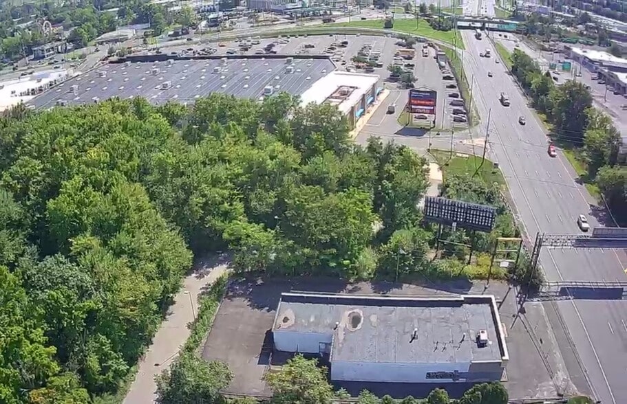 555 US Highway 46, Wayne, NJ for lease - Building Photo - Image 2 of 2