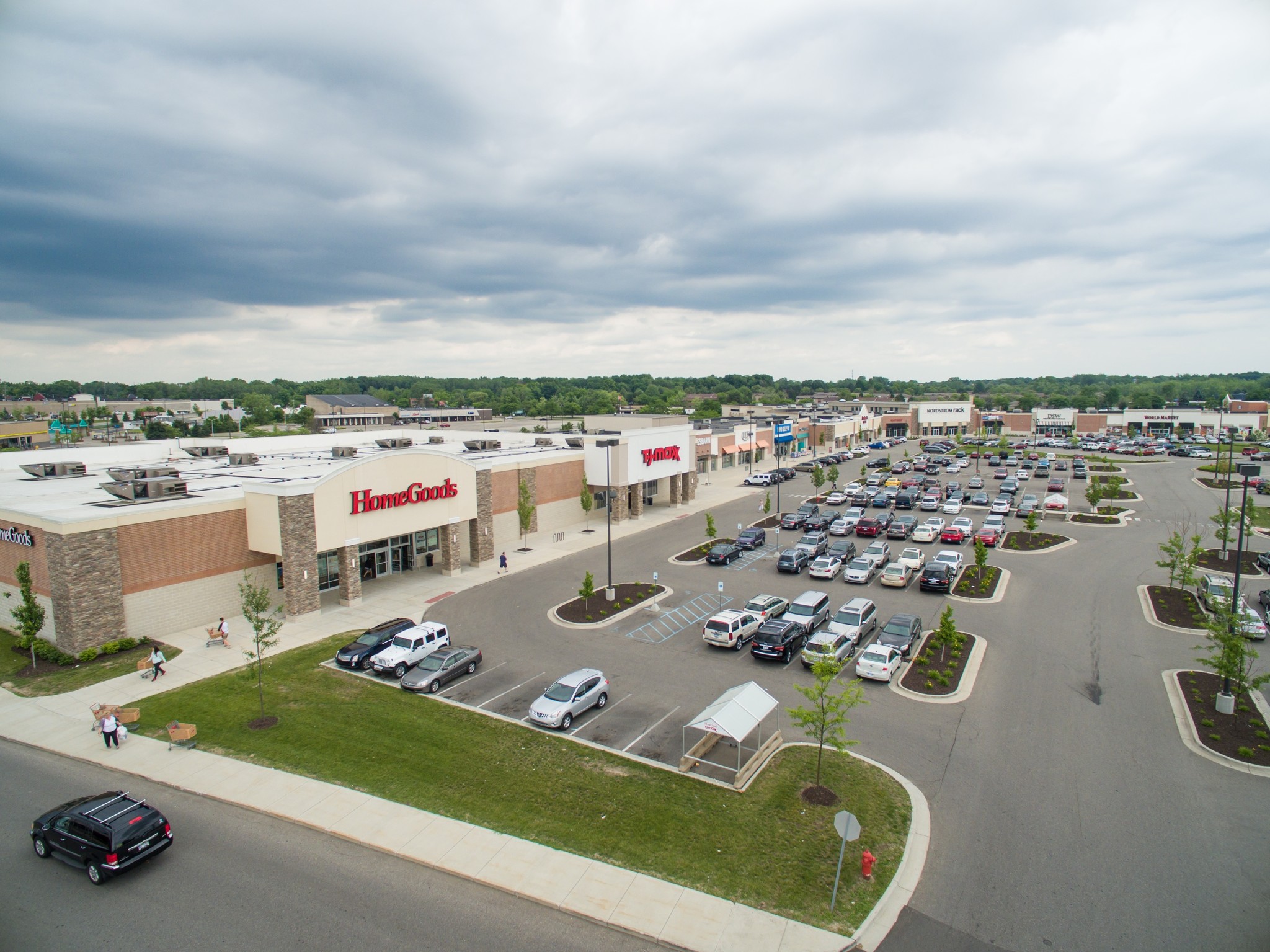 3545-3665 28th St SE, Grand Rapids, MI for sale Building Photo- Image 1 of 1