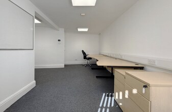 26A The Downs, Altrincham for lease Interior Photo- Image 2 of 7