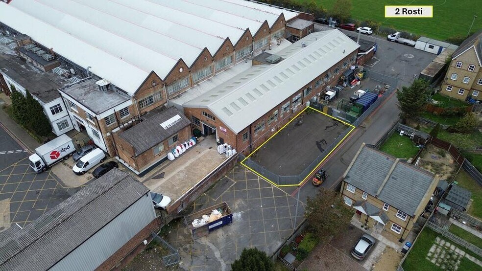 Magnet Rd, Wembley à louer - Photo du bâtiment - Image 1 de 7