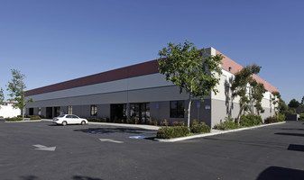 Professional Airport Business Center - Warehouse