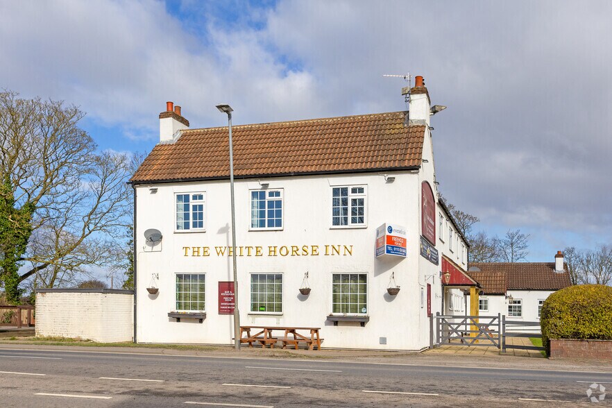 Main Rd, Brough à vendre - Photo du bâtiment - Image 2 de 2