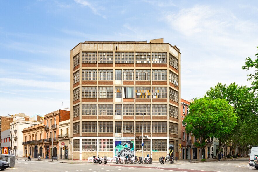 Bureau dans Barcelone, Barcelona à louer - Photo du bâtiment - Image 2 de 5