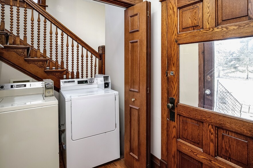 1618 S 32nd Ave, Omaha, NE for sale - Building Photo - Image 3 of 42