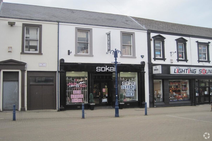 6 Queen St, Coleraine à louer - Photo principale - Image 1 de 2