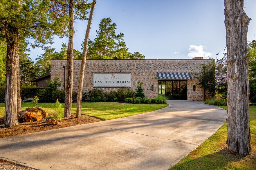 25200 Bernard Rd, New Ulm, TX à vendre - Photo du bâtiment - Image 3 de 51