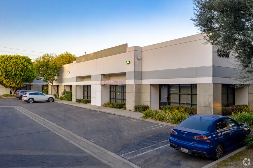 13200 Brooks Dr, Baldwin Park, CA for lease - Building Photo - Image 2 of 10