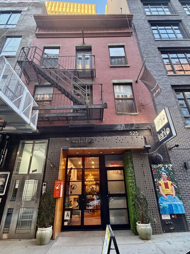 More details for 525 W 29th St, New York, NY - Office/Retail for Lease