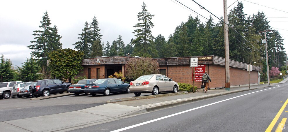 207 SW 156th St, Burien, WA à louer - Photo du bâtiment - Image 2 de 10