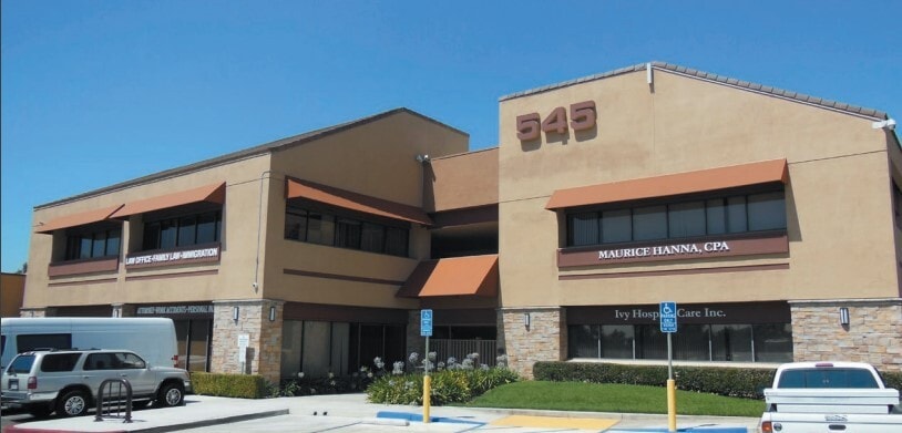 559 N Mountain Ave, Upland, CA for lease - Primary Photo - Image 1 of 27