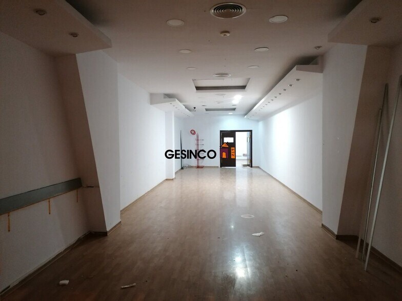 Retail in Ontinyent, Valencia for lease - Interior Photo - Image 3 of 6