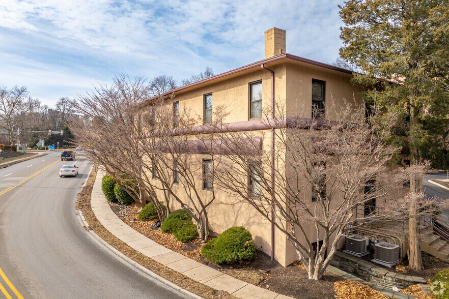 201 N Presidential Blvd, Bala Cynwyd, PA à louer - Photo du bâtiment - Image 3 de 5