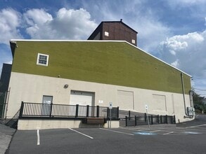 525 W Chocolate Ave, Hershey, PA for lease Interior Photo- Image 2 of 10