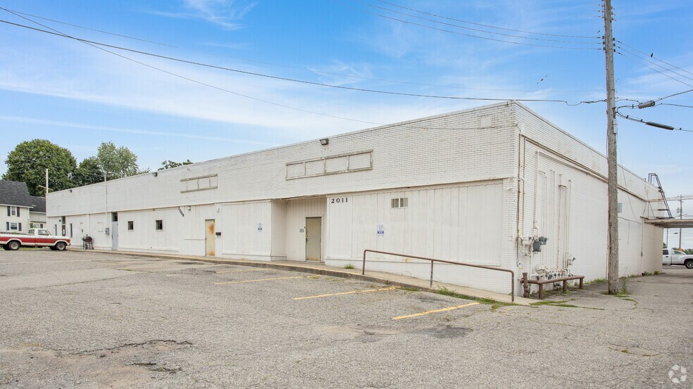 2000-2012 N Larch St, Lansing, MI à louer - Photo du bâtiment - Image 3 de 3