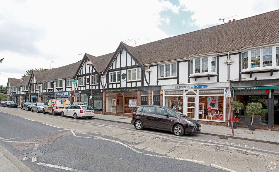 137-197 Watling St, Radlett for lease - Building Photo - Image 3 of 6