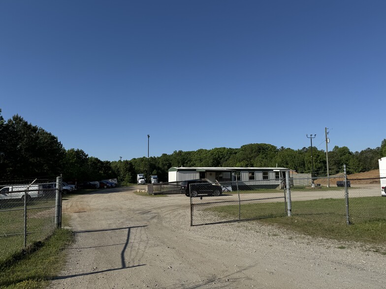 1320 Candler Hwy, Gainesville, GA for lease - Building Photo - Image 2 of 4