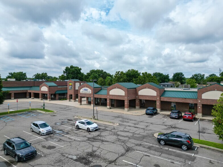 180-680 S Lilley Rd, Canton, MI à louer - Photo du bâtiment - Image 1 de 6
