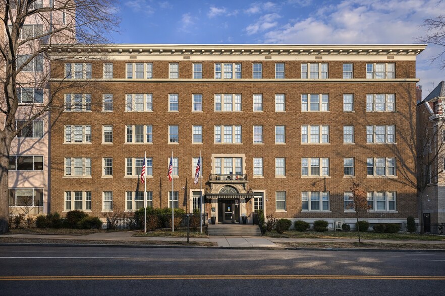 2807 Connecticut Ave NW, Washington, DC à vendre - Photo principale - Image 1 de 18