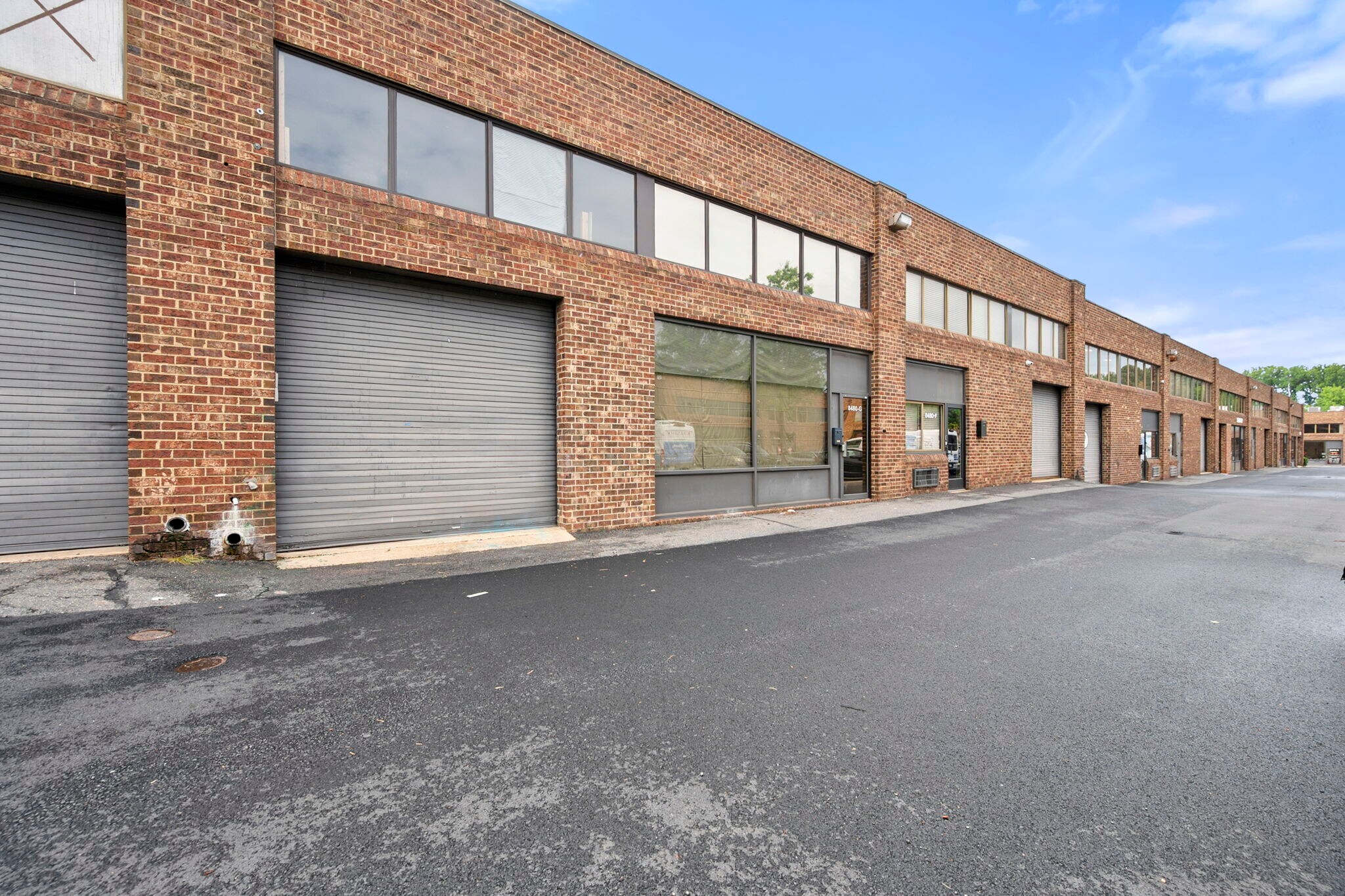 8480-8486 Tyco Rd, Vienna, VA à louer Photo du bâtiment- Image 1 de 29