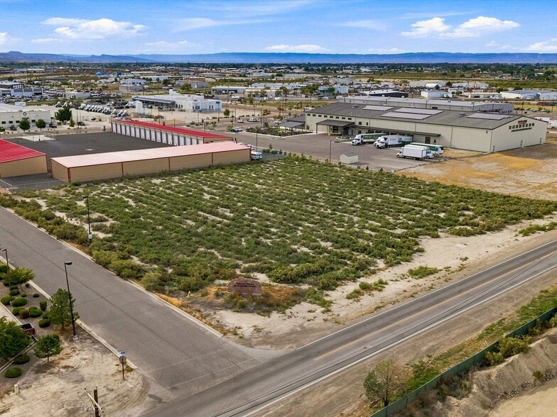2298 Tall Grass Dr, Grand Junction, CO for sale - Aerial - Image 3 of 7
