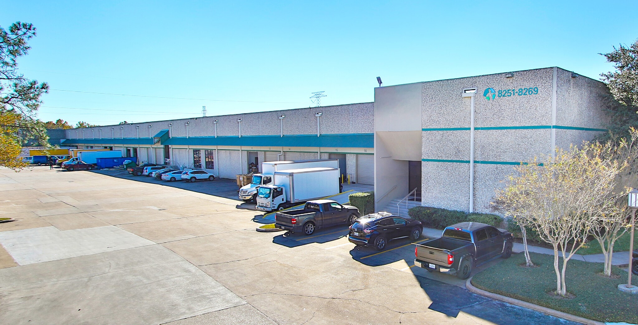 8353-8399 Kempwood Dr, Houston, TX for lease Building Photo- Image 1 of 1