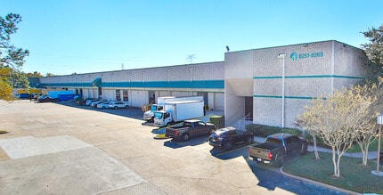 8353-8399 Kempwood Dr, Houston, TX for lease Building Photo- Image 1 of 1