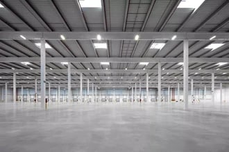 BU-735, Miranda de Ebro, Burgos for lease Interior Photo- Image 1 of 3