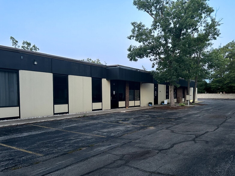 1030 Hastings St, Traverse City, MI for lease - Building Photo - Image 2 of 5
